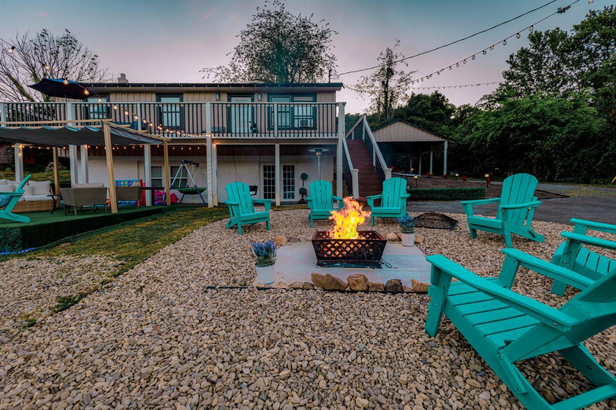 Carloover Vista: Mountain Escape Hot Springs Εξωτερικό φωτογραφία